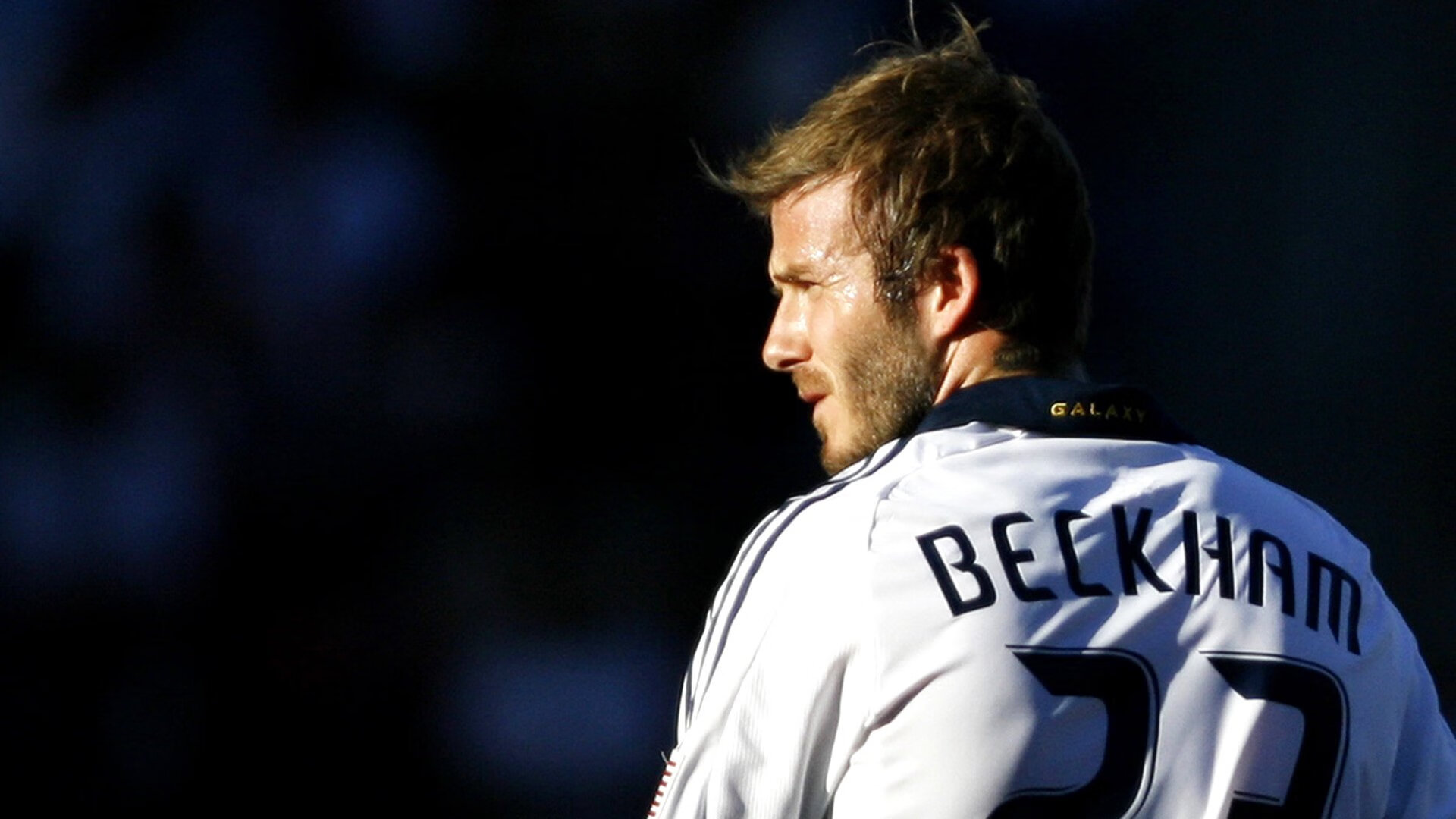 英超激烈争夺,豪门奋力追赶前列